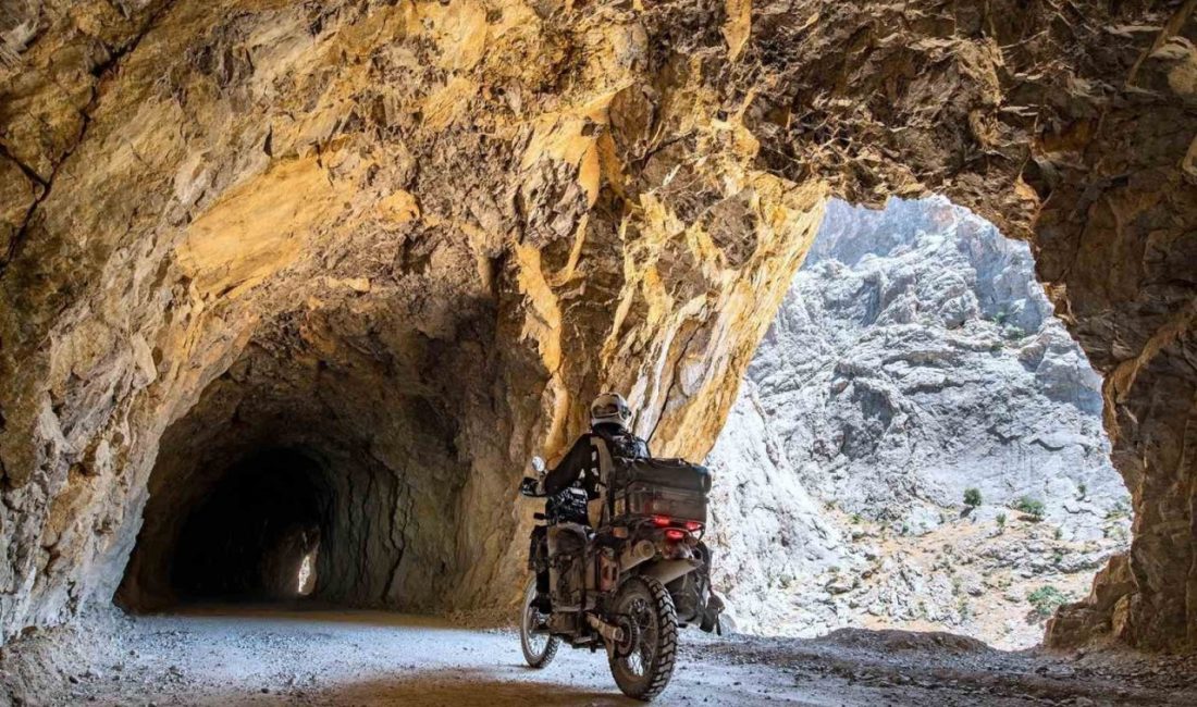 Tarihi dokusu, doğal güzellikleri ve eşsiz parkurlarıyla Erzincan’ın Kemaliye ilçesi,