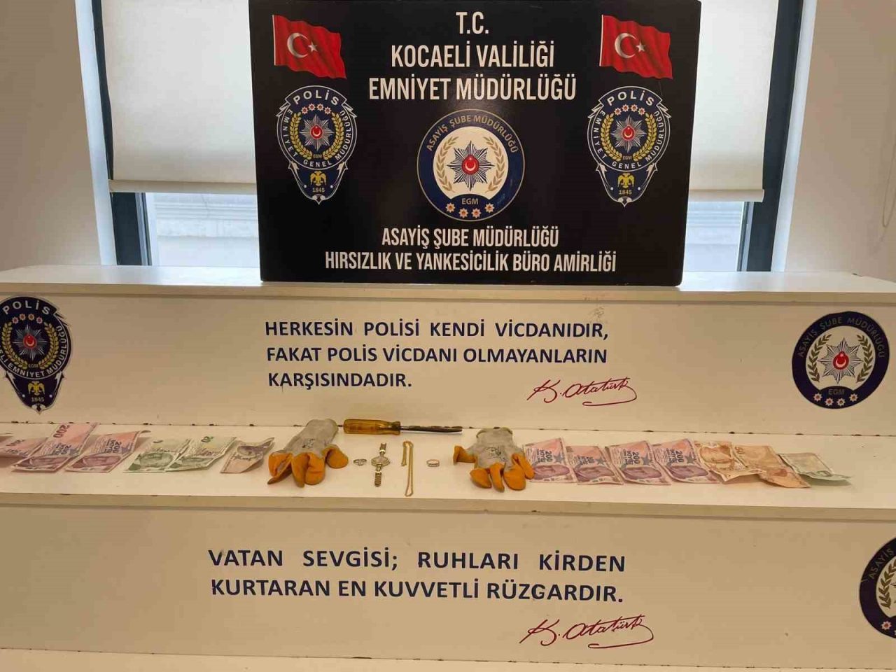 Kocaeli’nin Çayırova ilçesinde 140 bin liralık ziynet eşyası çaldığı tespit