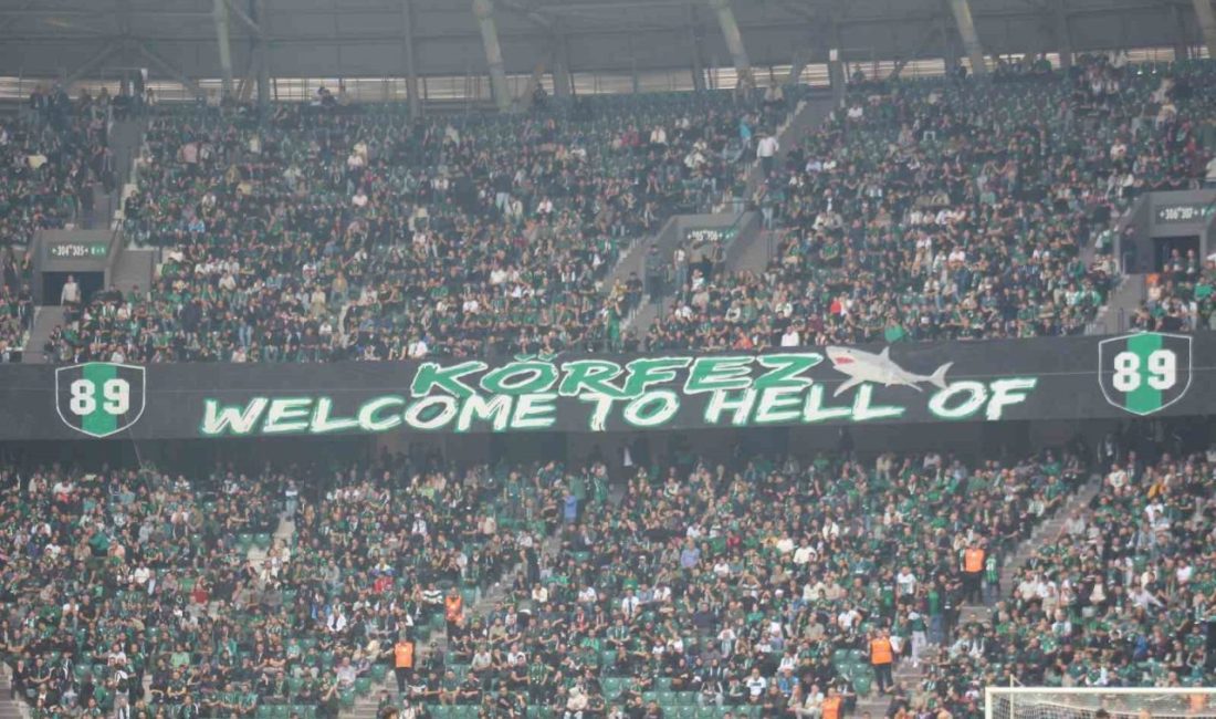 Kocaelispor ile Galatasaray arasında oynanan karşılaşmayı 32 bin 18 biletli