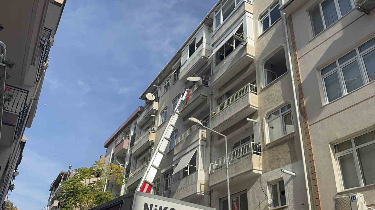 Kocaeli’nin Darıca ilçesinde yapılan teknik inceleme sonucu riskli yapı statüsünde