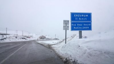 Bayburt ile Erzurum’u birbirine bağlayan 2 bin 400 rakımlı Kop