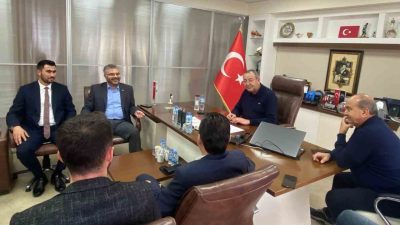 Kuşadası Ticaret Odası Yönetim Kurulu Başkanı Serdar Akdoğan ve yönetimi