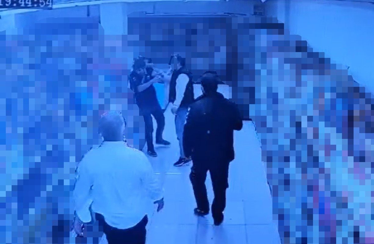 Kocaeli’de şeker döken çocuğu uyardığı iddia edilen kasiyer, çocuğun babası