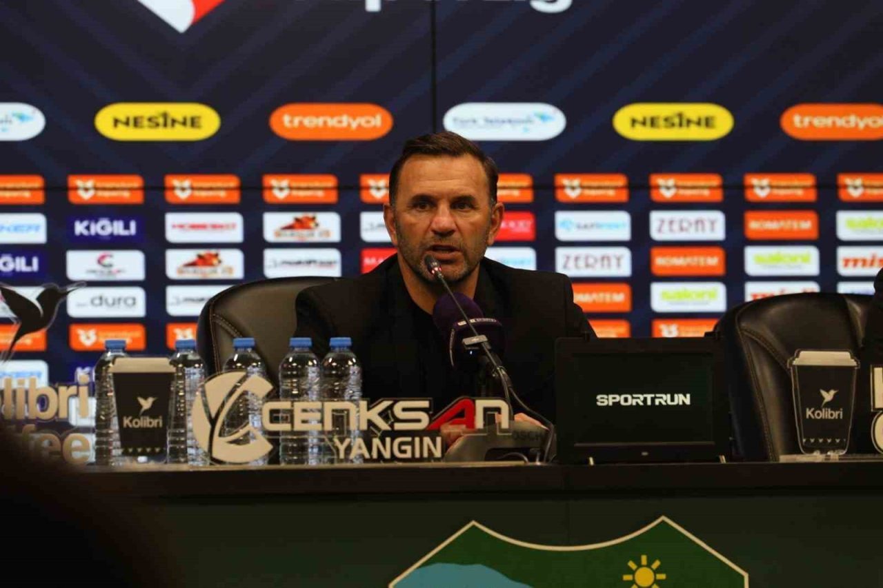 Galatasaray Teknik Direktörü Okan Buruk, Kocaelispor mağlubiyetinin ardından, takım olarak