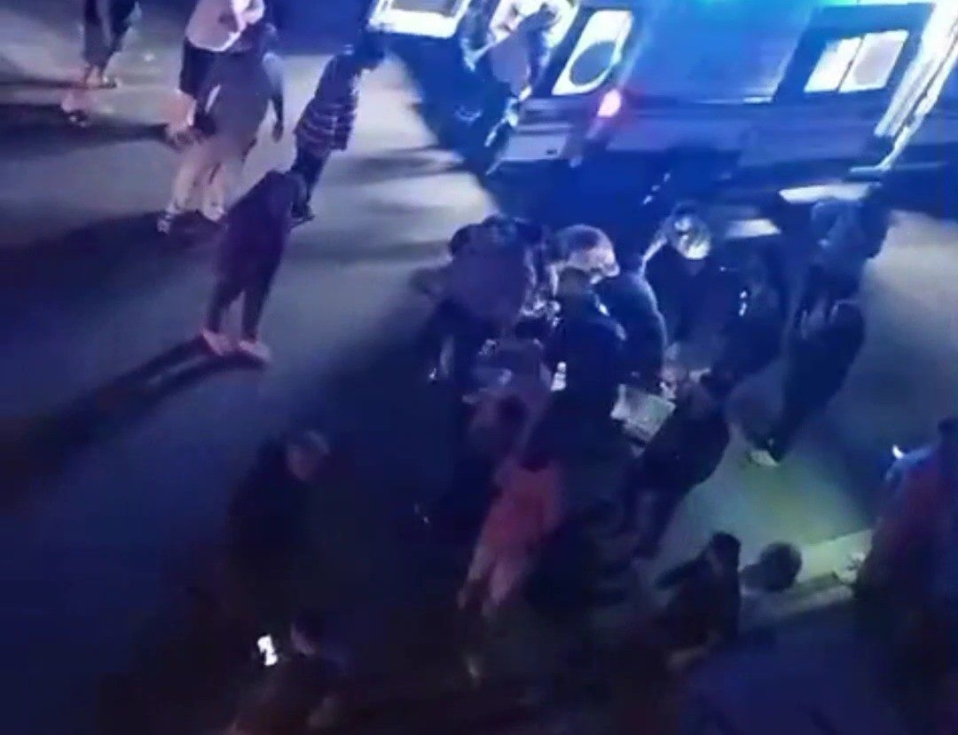 Ordu’nun Ünye ilçesinde bina önünde bıçaklı saldırıya uğrayan bir öğretmen