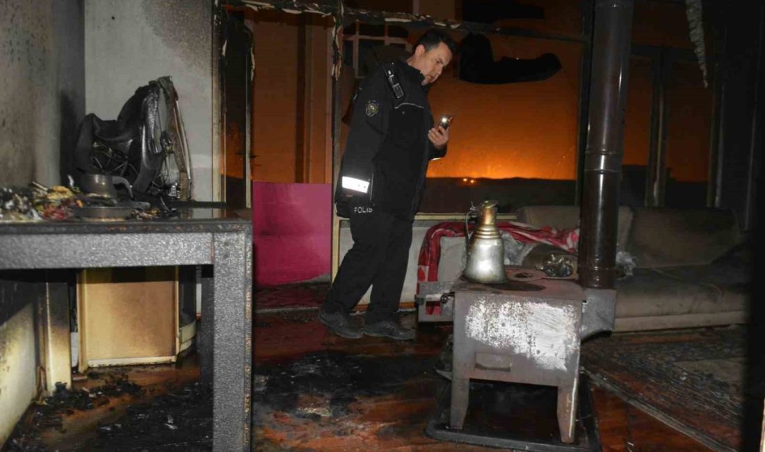 Ordu’nun Ünye ilçesinde bir dairede sobadan çıkan yangında anne ve