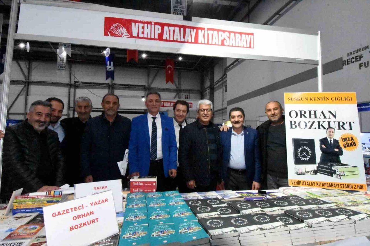 Gazeteci-Yazar Orhan Bozkurt, Doğu Anadolu Erzurum 7. Kitap Fuarı’nda ilk