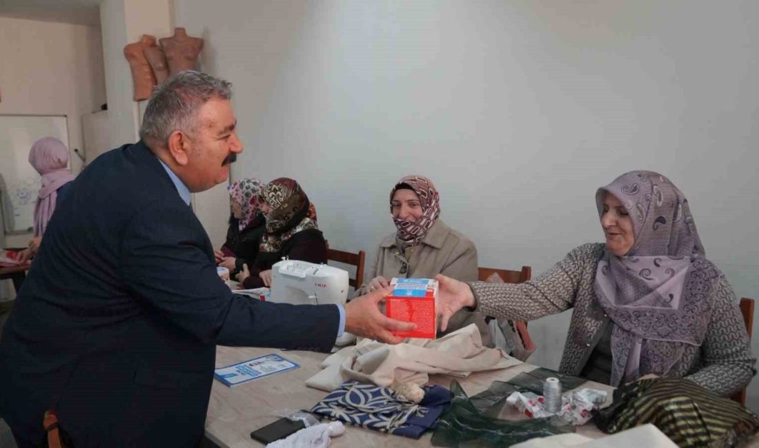 Palandöken Belediyesi’nin vatandaşlara hem meslek kazandıran hem de hobi edinme