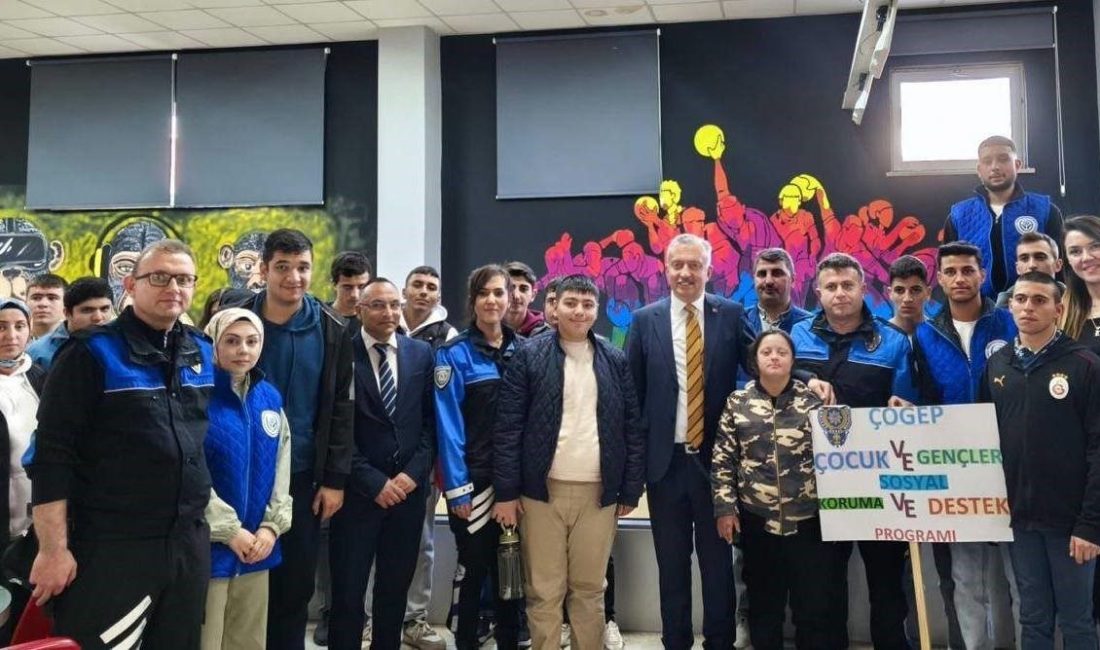 Erzincan İl Emniyet Müdürlüğü Toplum Destekli Polislik Şube Müdürlüğü personeli,