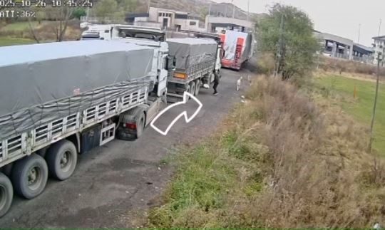 Ardahan’ın Posof ilçesinde Türkiye’yi Gürcistan’a bağlayan Türkgözü Gümrük Kapısı’na geçiş