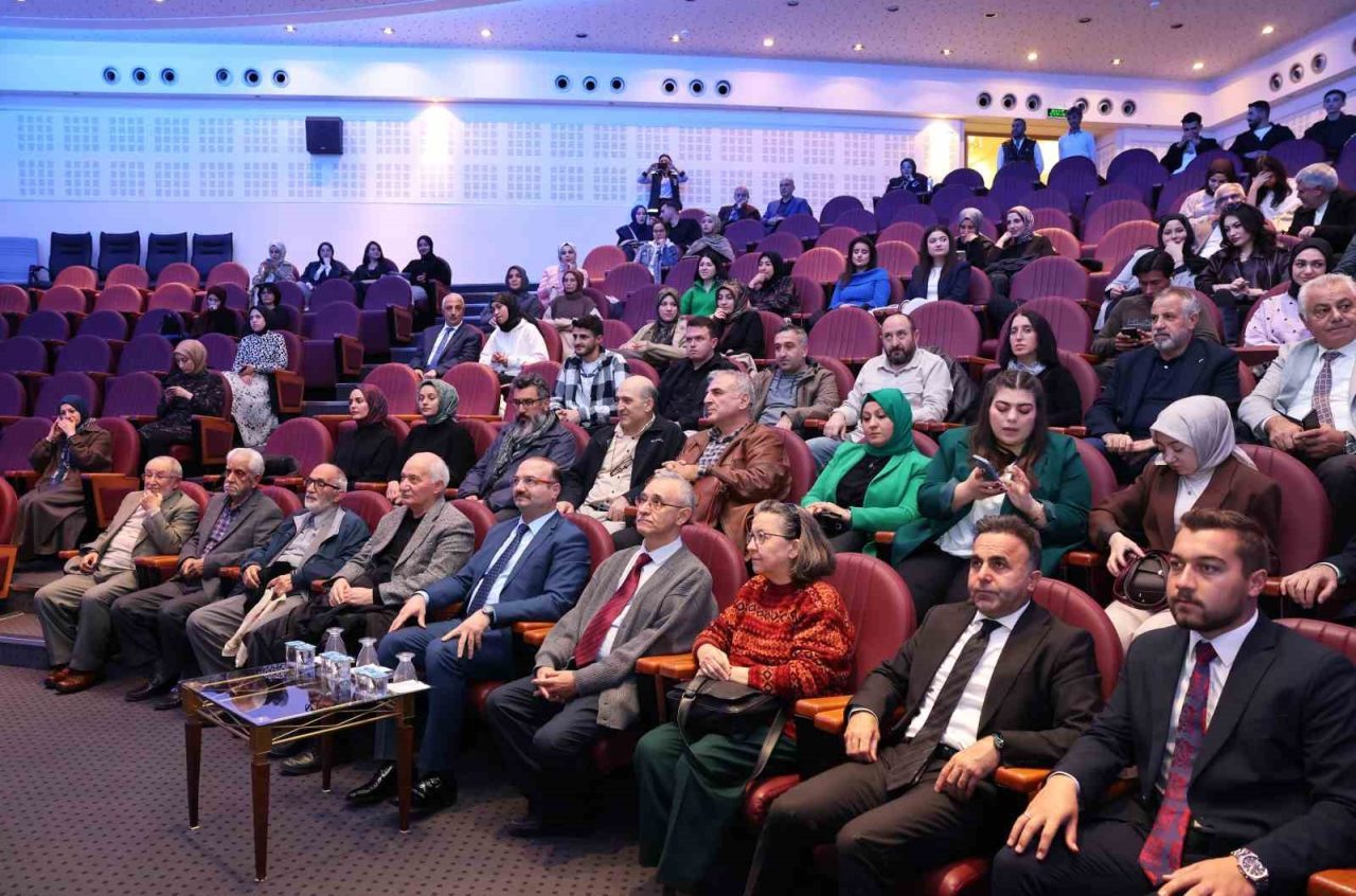 Türk düşünce, edebiyat ve kültür dünyasının öncü isimlerinden Prof. Dr.