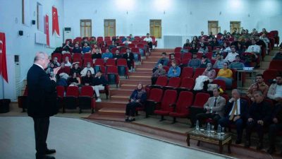 Erzincan Binali Yıldırım Üniversitesi (EBYÜ) Tıp Fakültesi tarafından düzenlenen konferans