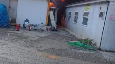 Rize’de bir inşaat şantiyesinde çıkan yangın, itfaiye ekiplerinin müdahalesiyle söndürüldü.