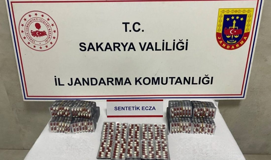 Sakarya’nın Sapanca, Karasu ve Serdivan ilçelerinde jandarma ekiplerince gerçekleştirilen uyuşturucu
