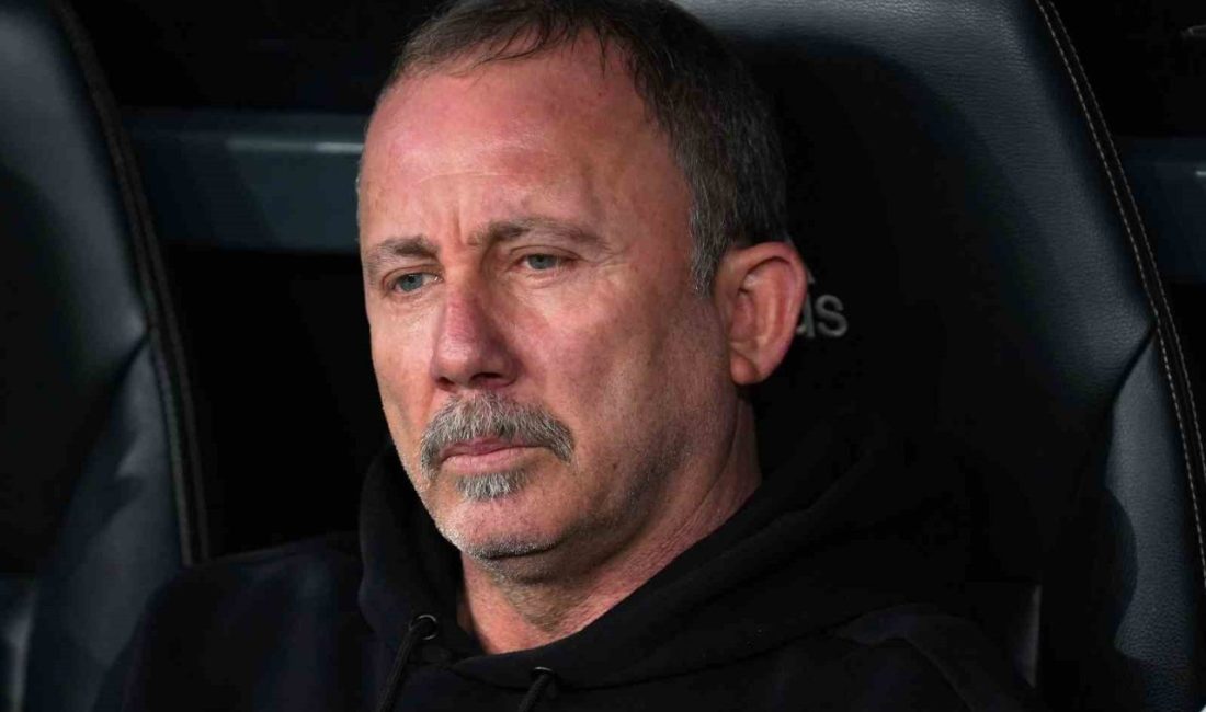 Beşiktaş’ın başında ikinci dönemini geçiren Sergen Yalçın, Süper Lig’de ilk