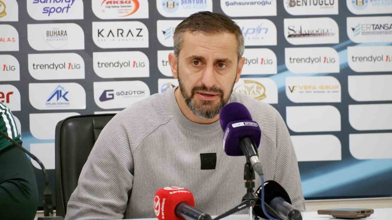 Erzurumspor FK Teknik Direktörü Serkan Özbalta, Esenler Erokspor maçının ardından