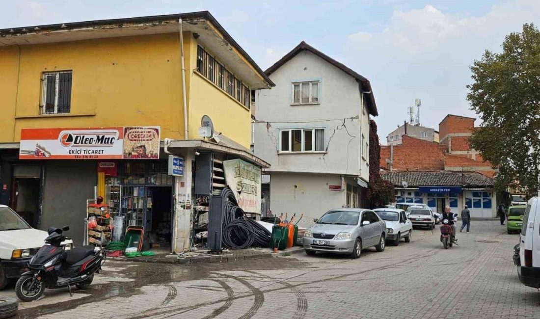 Balıkesir’in Sındırgı ilçesinde 4.5 büyüklüğünde deprem meydana geldi. Balıkesir’de artçı
