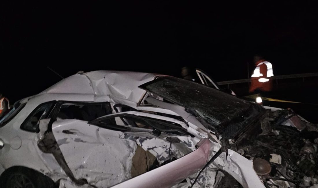 Sivas’ta iki otomobilin çarpışması sonucu meydana gelen trafik kazasında 1