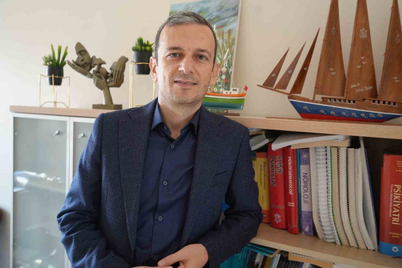 Ondokuz Mayıs Üniversitesi (OMÜ) Tıp Fakültesi Psikiyatri Anabilim Dalı’ndan Doç.