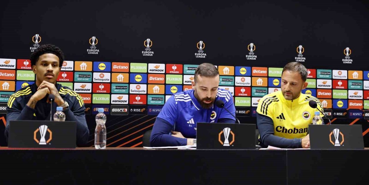 Fenerbahçe Teknik Direktörü Domenico Tedesco, Viktoria Plzen maçı öncesi yaptığı