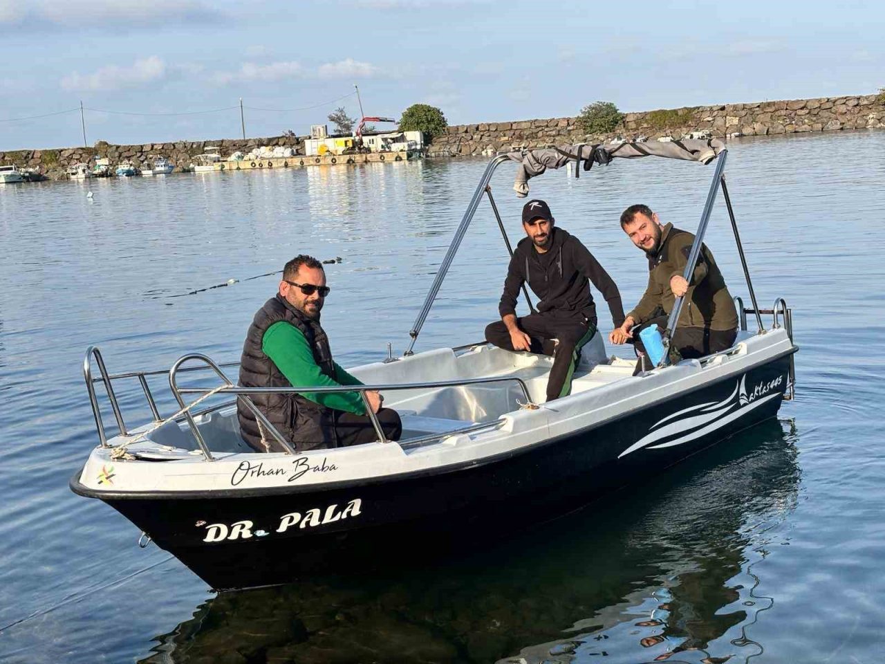 Trabzon açıklarında son dönemde köpek balıkları artan sıklıkla görülmeye başladı.