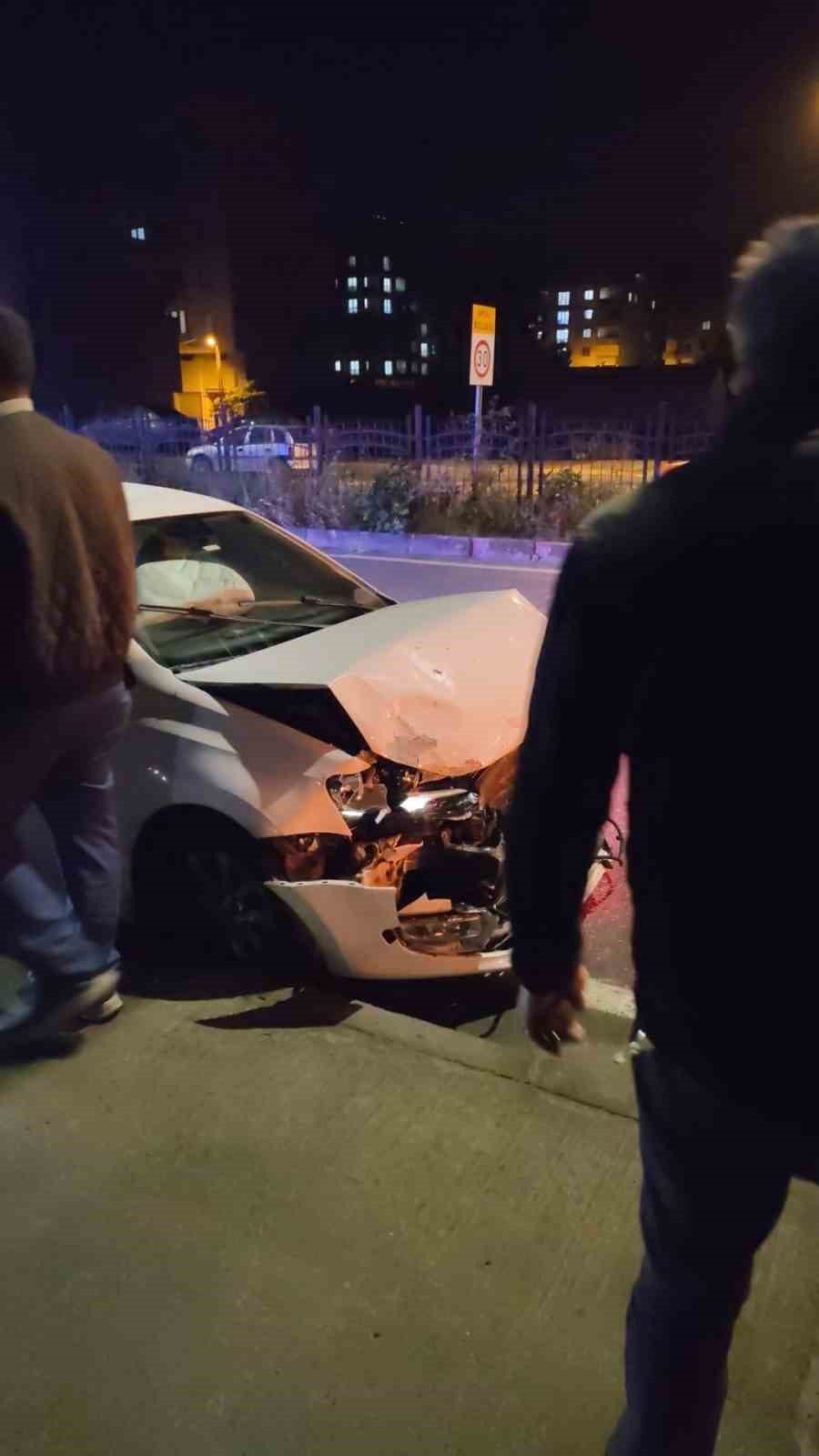 Trabzon’un Araklı ilçesinde meydana gelen zincirleme trafik kazasında 3 kişi