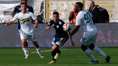 Trendyol 1. Lig’in 13. haftasında Erzurumspor FK, sahasında karşılaştığı Esenler