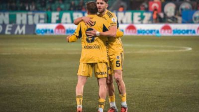Trendyol Süper Lig’in 13. haftasında Çaykur Rizespor, 2-0 öne geçtiği