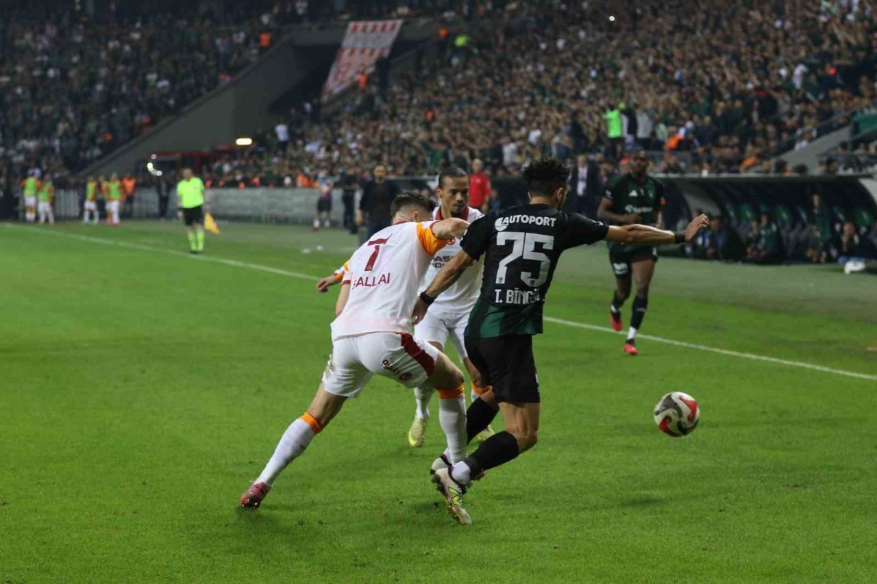 Trendyol Süper Lig’in 12. haftasında Kocaelispor evinde karşılaştığı Galatasaray’ı 1-0