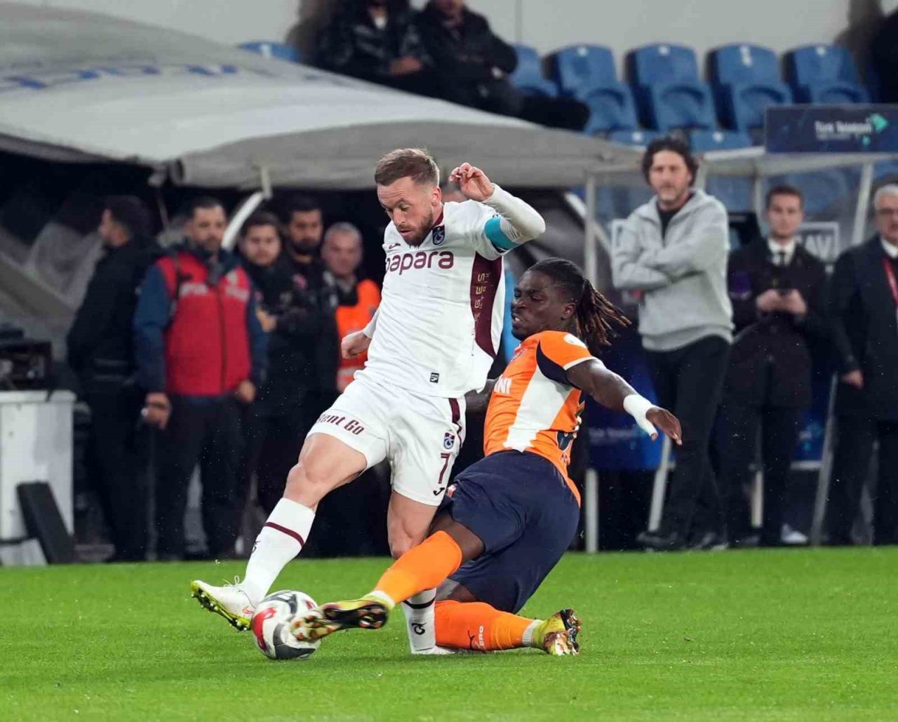 Trendyol Süper Lig’in 13. haftasında RAMS Başakşehir, Trabzonspor’u konuk ediyor.