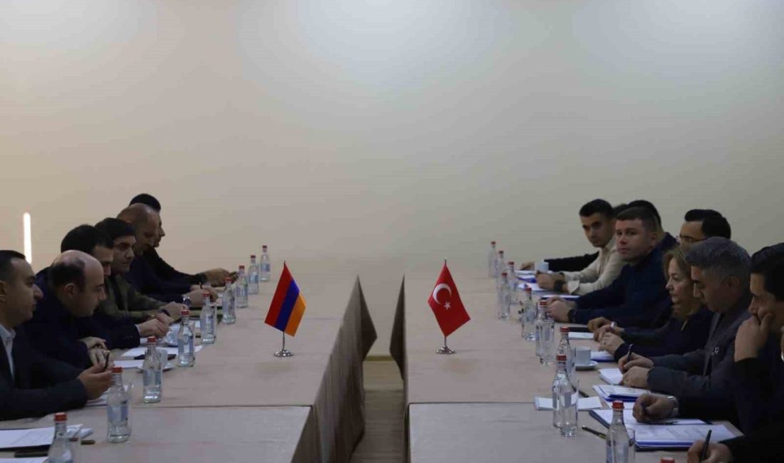 Dışişleri Bakanlığı, Türkiye ile Ermenistan arasında Kars-Gümrü demiryolunun rehabilitasyonu ve