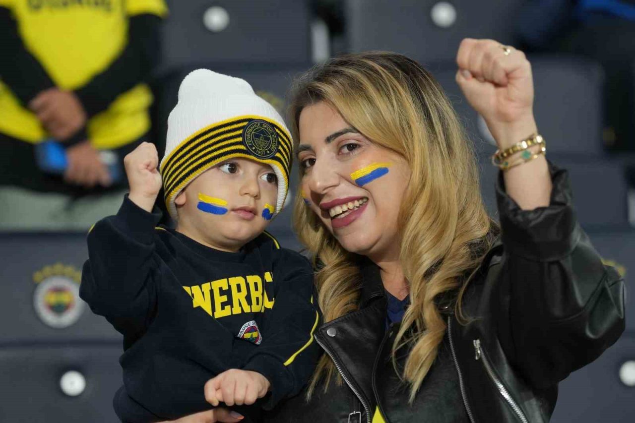 UEFA Avrupa Ligi’nin 5. haftasında Fenerbahçe, sahasında Macaristan ekibi Ferencvaros