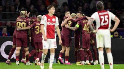 UEFA Şampiyonlar Ligi 4. haftasında Galatasaray, Hollanda deplasmanında Ajax’ı 3-0