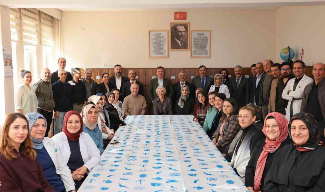 Erzincan Valisi Hamza Aydoğdu, İl Millî Eğitim Müdürü Hacı Ömer