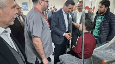 Gümüşhane Valisi Aydın Baruş, gıda zehirlenmesi şüphesiyle hastaneye kaldırılan öğrencileri