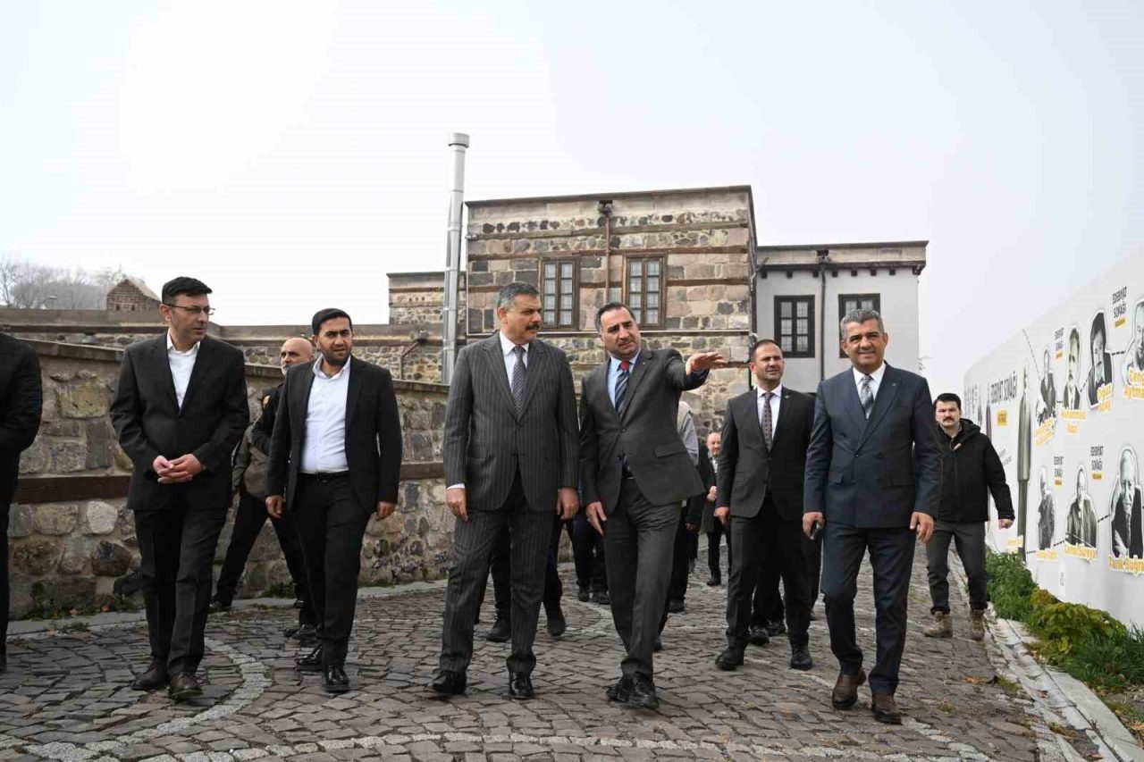 Erzurum’da “Dil ve Edebiyat Konağı” ile “Edebiyat Sokağı” yapılan programlarla