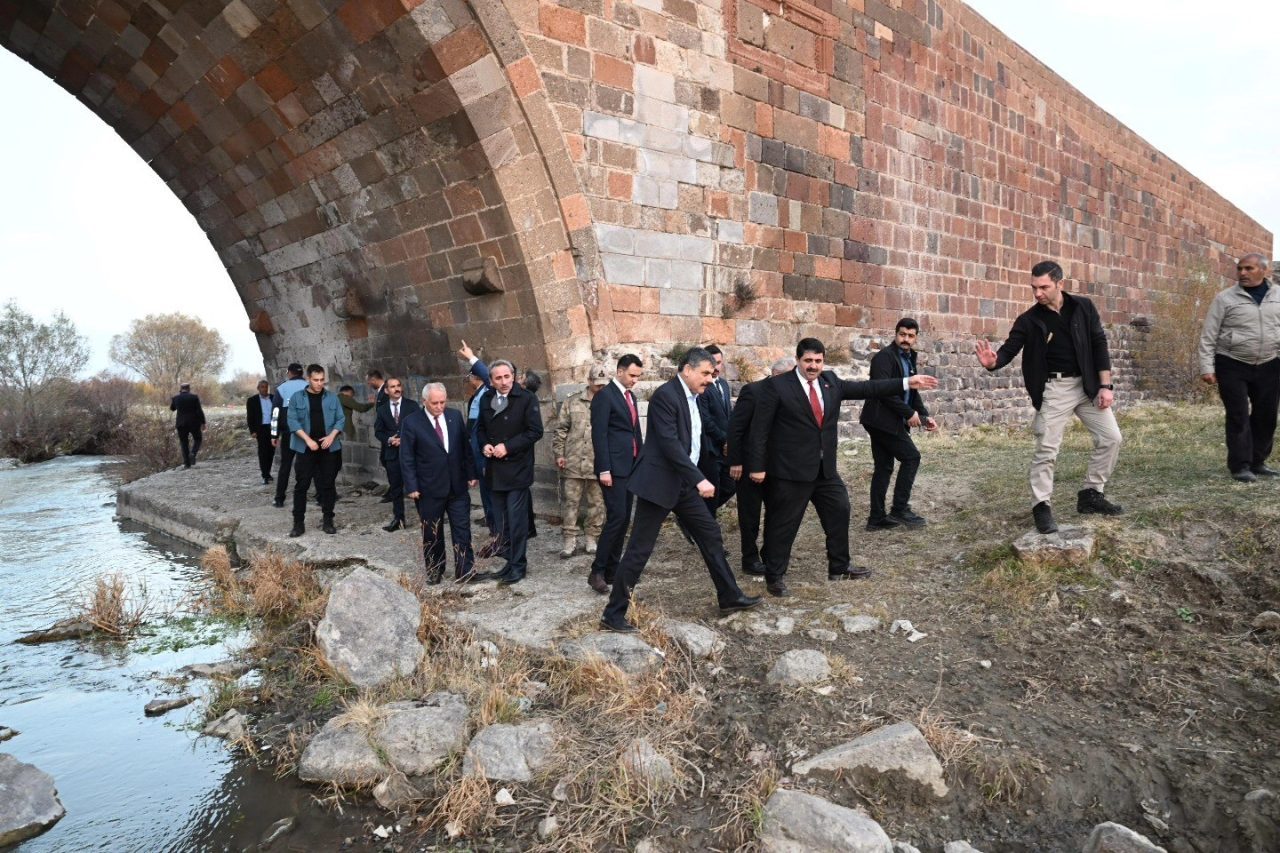 Erzurum Valisi Mustafa Çiftçi bu haftaki ilçe ziyaretleri kapsamında Köprüköy’deydi.