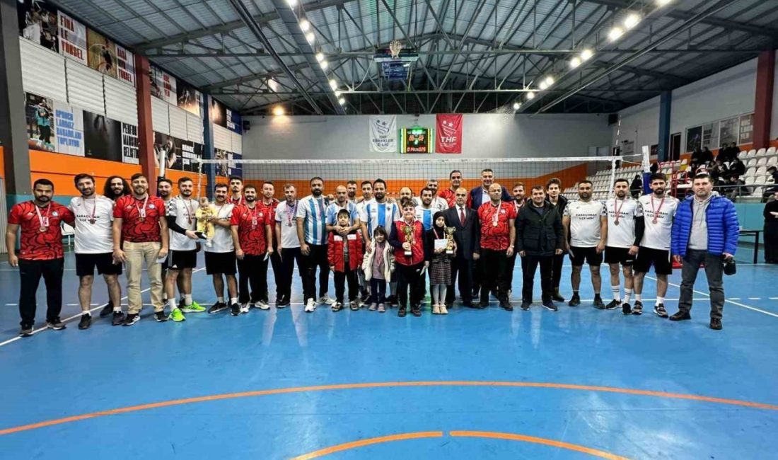 Erzurum’da 24 Kasım Öğretmenler Günü voleybol turnuvası sonuçlandı. 17-28 Kasım
