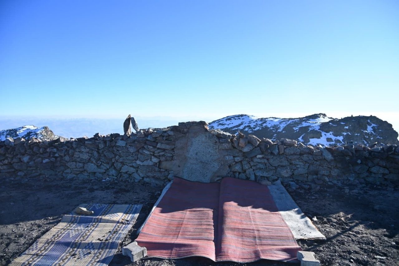 Trabzon-Bayburt sınırında 3 bin 100 rakımda bulunan ve 4 gün