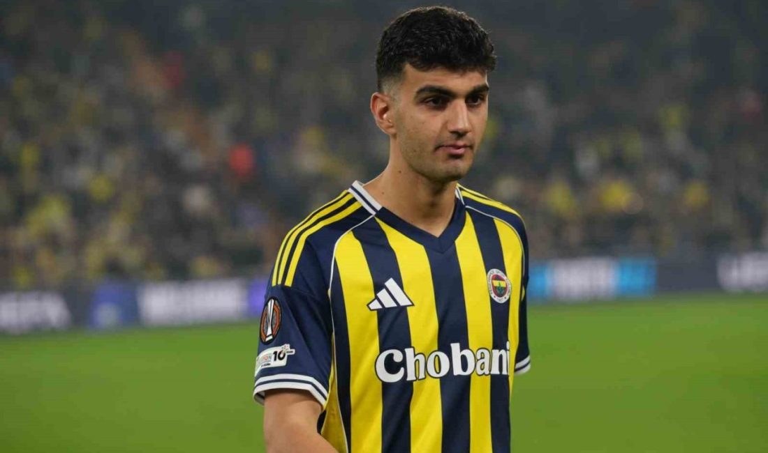 Fenerbahçe’de bugün ilk kez 11’de forma şansı bulan Yiğit Efe