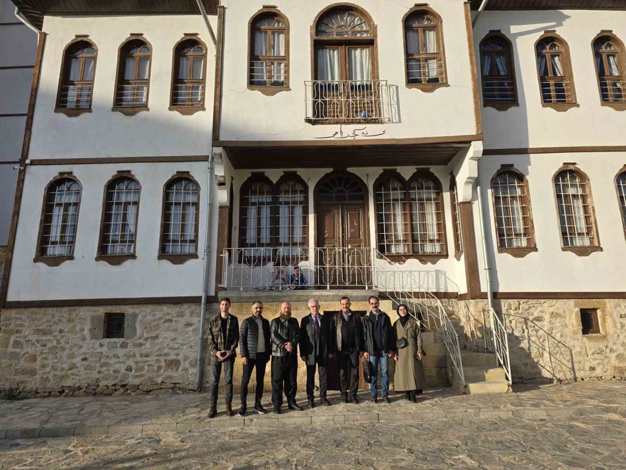 Divan Edebiyatı’nın ünlü ismi Mehmet Fenni Efendi’nin 30 el yazma