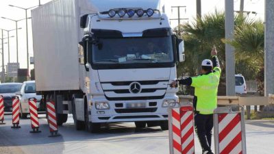 Şehirlerarası kara yollarında yolcu ve eşya taşımacılığı yapan ticari araçlar