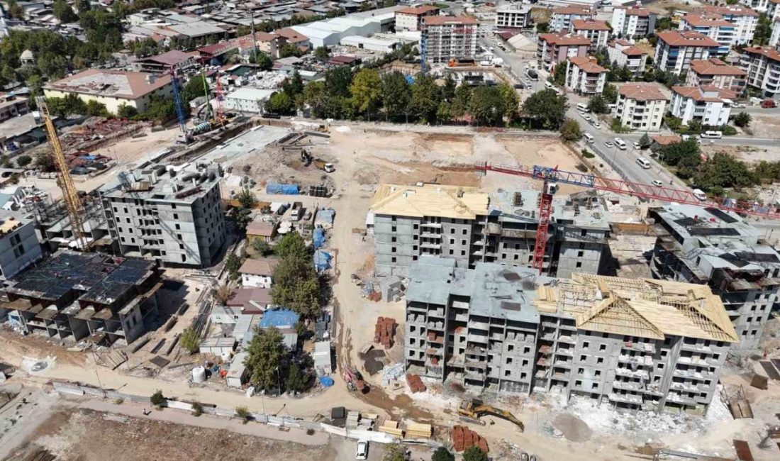 Malatya’da 6 Şubat depremlerinde yıkılarak 32 kişiye mezar olan Kasapoğlu