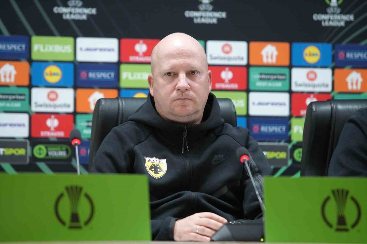 AEK Teknik Direktörü Marco Nikolic, UEFA Avrupa Ligi’nde devam etmek