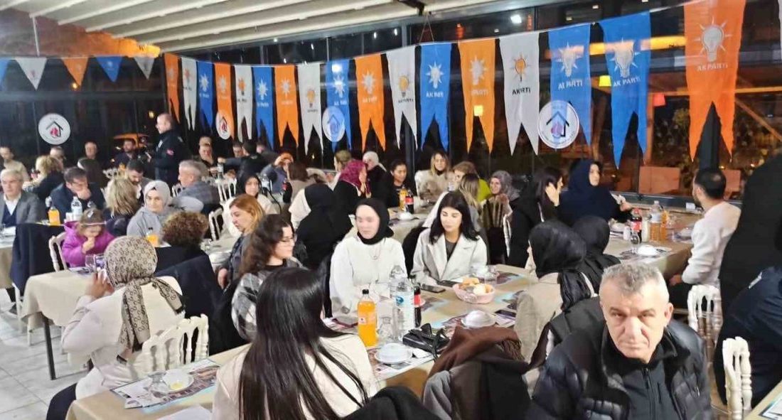 Zonguldak’ın Devrek ilçesinde AK Parti İlçe Teşkilatı tarafından Danışma Meclisi