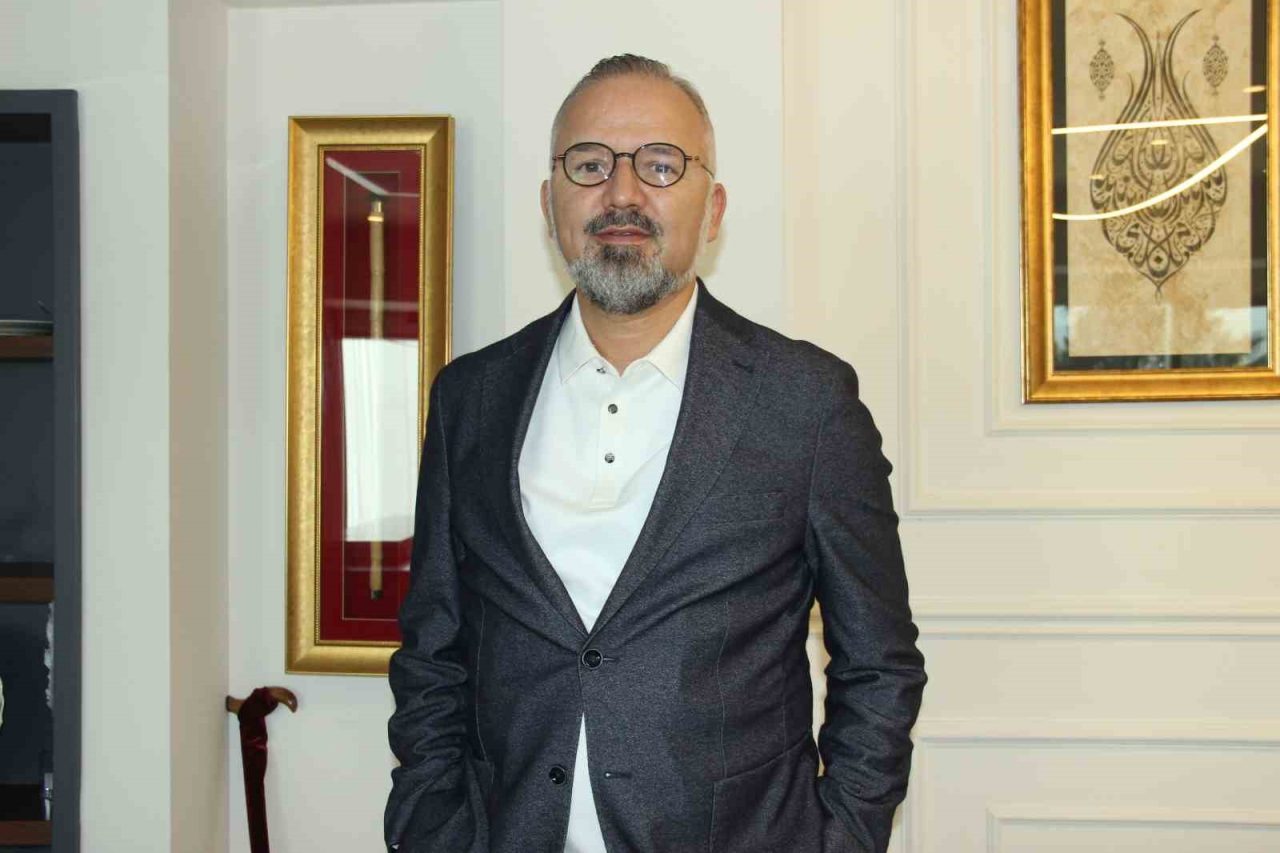 İzmir Büyükşehir Belediye Meclisi AK Parti Grup Başkan Vekili Hakan