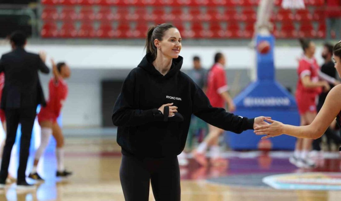 Melikgazi Kayseri Basketbol’un evinde kaybettiği Fenerbahçe müsabakasında 2 oyuncusu çift