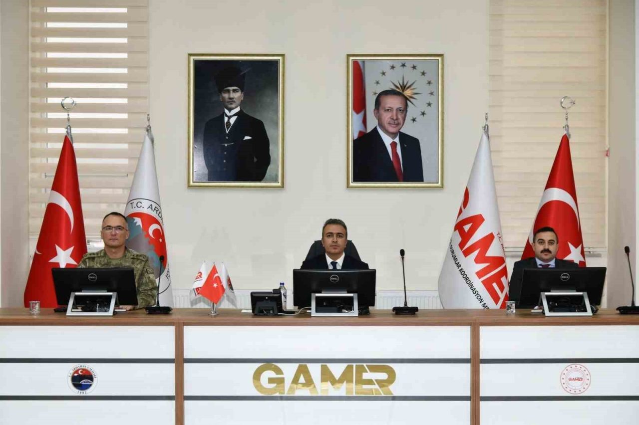 Ardahan’da düzenlenen İl Güvenlik ve Asayiş Koordinasyon Toplantısı’nda yapılan çalışmalarla