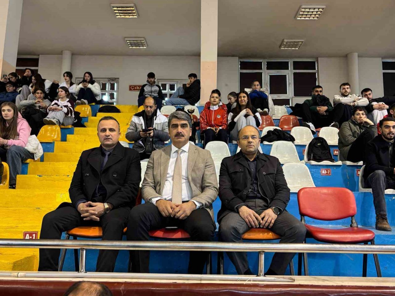 Erzurum’da okul sporları kapsamında düzenlenen voleybol müsabakalarında Aşkale Mesleki ve