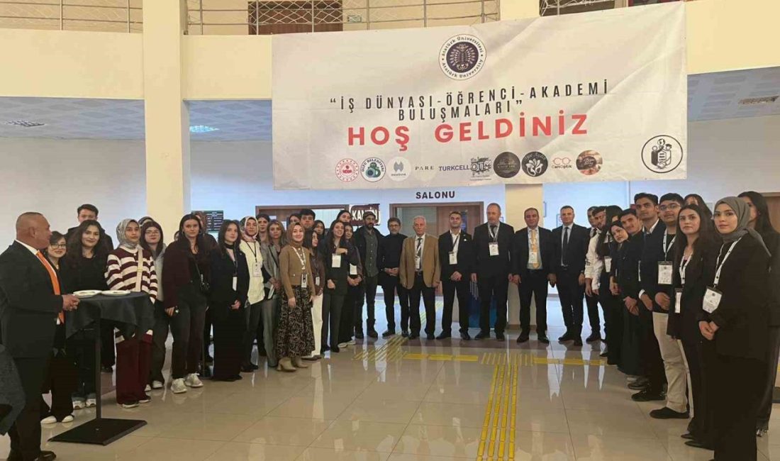 Atatürk Üniversitesi Sektör Öğrenci İşbirliği Kulübü ile Finans Bankacılık Bölümü